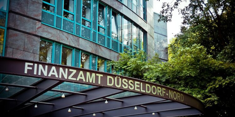 Mastering the Art of Tax Efficiency: Strategies for Maximizing Your Returns