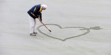 Unlocking the Secrets to Early Retirement: How to Achieve Financial Freedom Sooner Than You Think