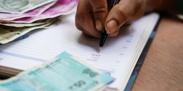 Crush Your Debt: The Power of the Snowball Method