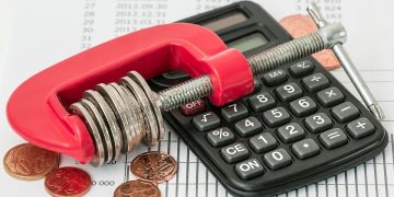 Breaking Free: The Ultimate Guide to Debt Consolidation